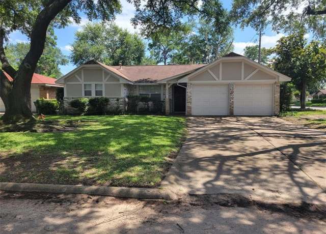 Property at 6302 Hanley Ln, Houston, TX 77016, 3 beds, 2 baths