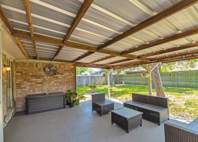 Property at 14506 Duncannon Dr, Houston, TX 77015, 3 beds, 2 baths