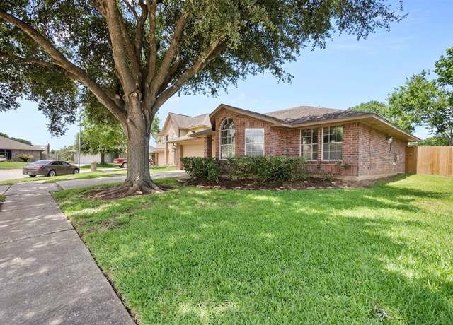 Property at 10911 Cedar Bridge St, Houston, TX 77075, 3 beds, 2 baths