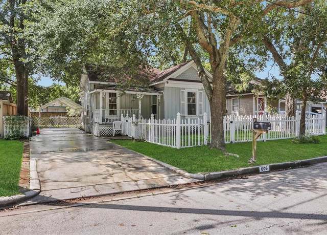Property at 606 Granberry St, Humble, TX 77338, 2 beds, 2 baths