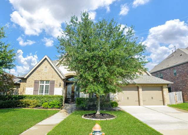 Property at 3388 Ashton Spring Ln, Pearland, TX 77584, 4 beds, 3.5 baths