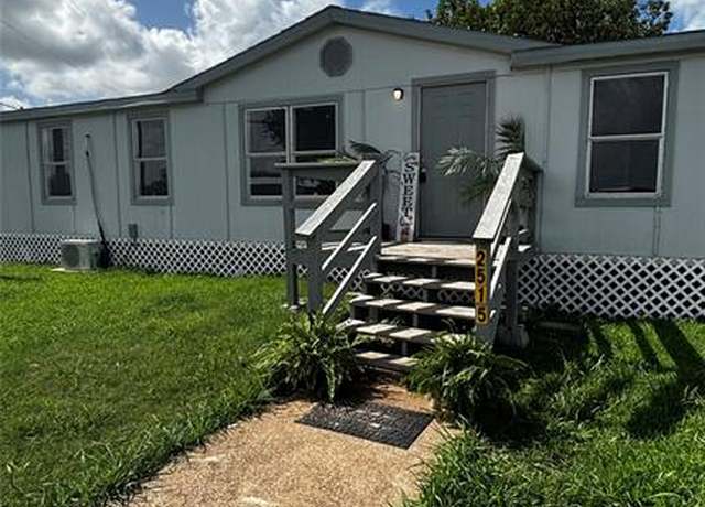 Property at 2515 Oyster Creek Bnd, Oyster Creek, TX 77541, 3 beds, 2 baths