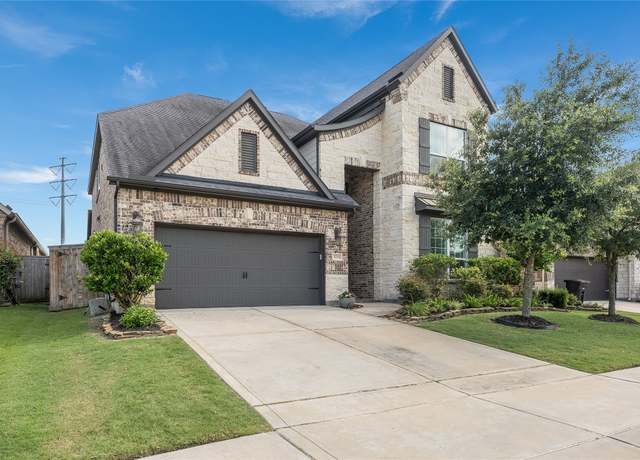 Property at 5711 Greenwood Colony Ct, Houston, TX 77059, 5 beds, 4.5 baths