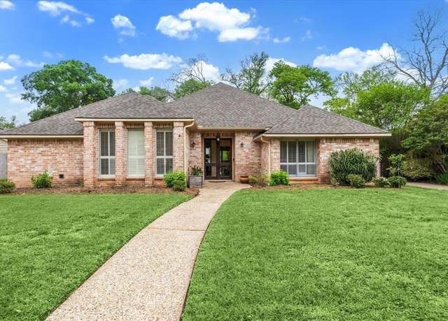 Property at 1610 S Hearthside Dr, Richmond, TX 77406, 4 beds, 2.5 baths
