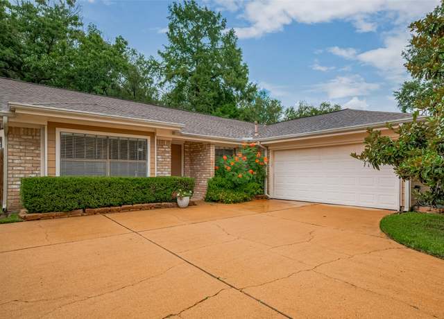 Property at 3031 The Highlands Dr, Sugar Land, TX 77478, 3 beds, 2 baths