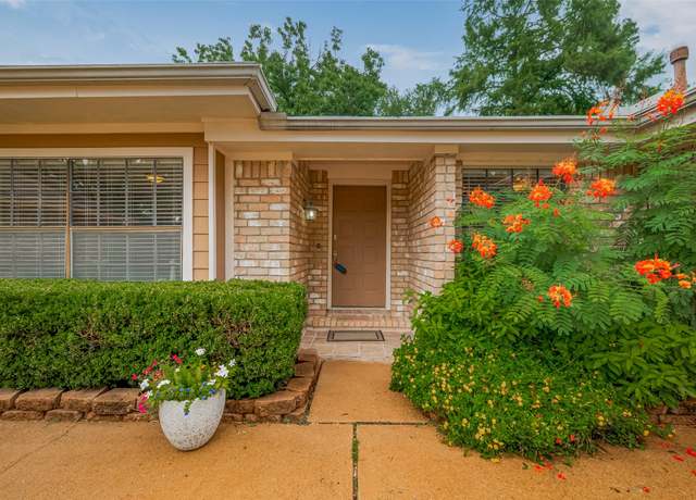Property at 3031 The Highlands Dr, Sugar Land, TX 77478, 3 beds, 2 baths