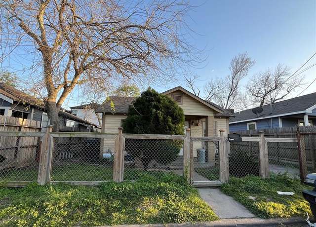 Property at 1314 E 36th St, Houston, TX 77022, 2 beds, 1 bath