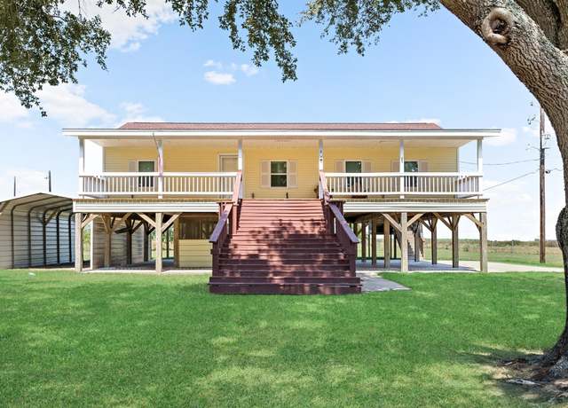 Property at 7839 S Gulfway Dr, Sabine Pass, TX 77655, 2 beds, 2 baths