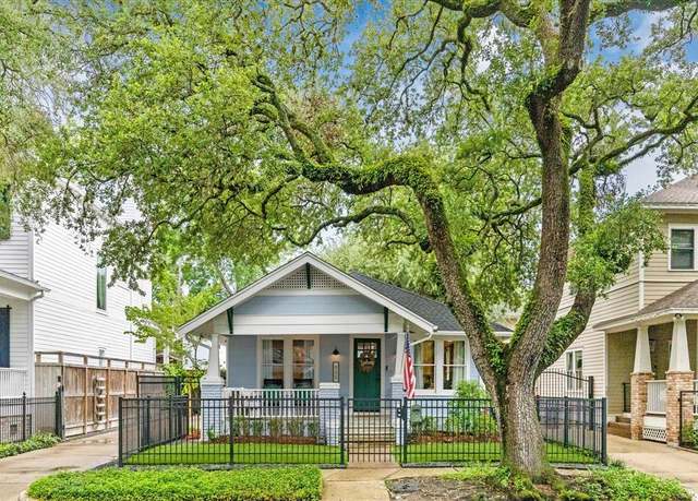 Property at 926 Bayland Ave, Houston, TX 77009, 3 beds, 2 baths