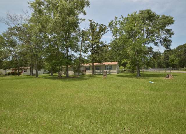 Property at 16359 Crockett Xing, Conroe, TX 77303, 4 beds, 2 baths