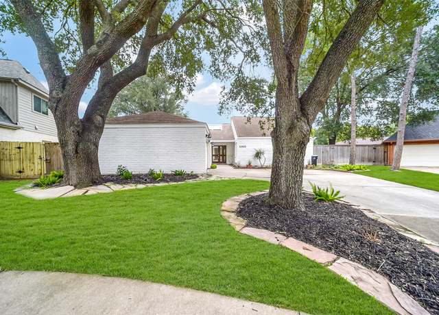 Property at 2303 Willow Lake Dr, Houston, TX 77077, 4 beds, 2 baths