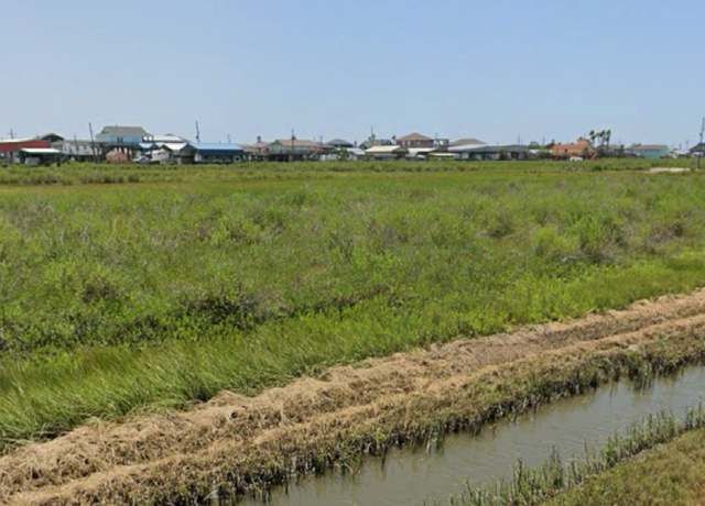 Property at 1290 N N Tinkle Ln, Crystal Beach, TX 77650
