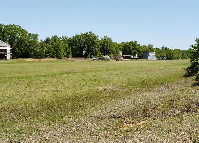 Property at 122 Cliffview Dr, Nocona, TX 76255