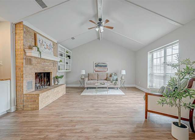 Property at 201 N Hunt St, Bellville, TX 77418, 3 beds, 2 baths