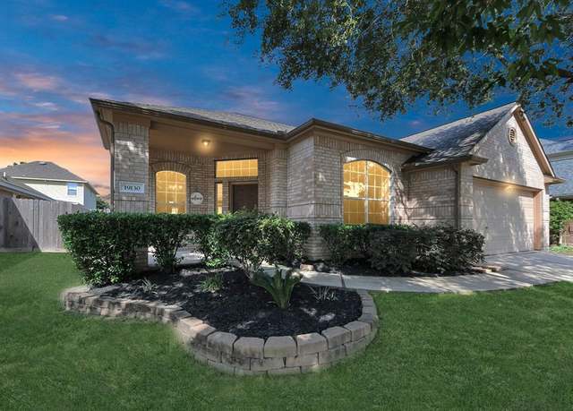 Property at 19130 Center Park Dr, Spring, TX 77373, 3 beds, 2 baths