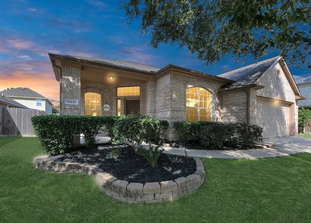 Property at 19130 Center Park Dr, Spring, TX 77373, 3 beds, 2 baths
