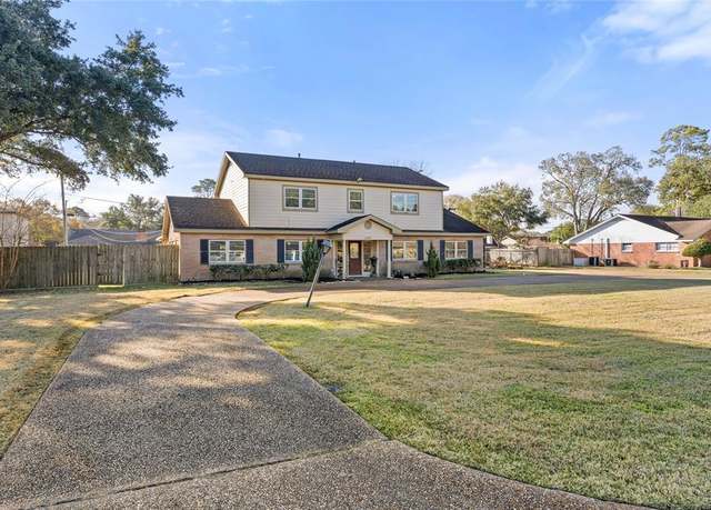 Property at 605 Foster Dr, Richmond, TX 77469, 5 beds, 3.5 baths