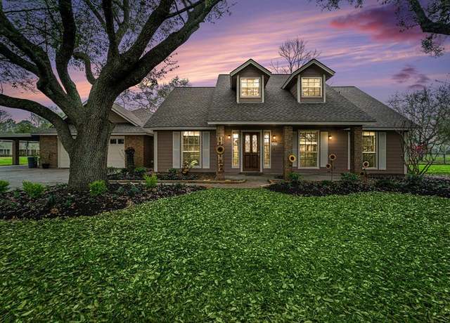 Property at 3320 Tower Rd, Santa Fe, TX 77517, 3 beds, 3.5 baths