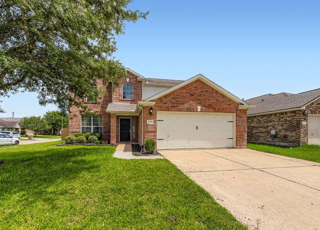 Property at 2105 Kingwood Dr, Deer Park, TX 77536, 4 beds, 2.5 baths