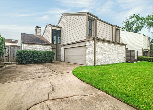 Property at 16606 Neumann Dr, Houston, TX 77058, 3 beds, 2.5 baths