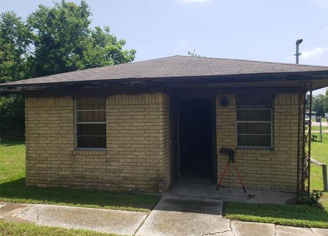 Property at 3923 Aledo St, Houston, TX 77051, 2 beds, 1 bath