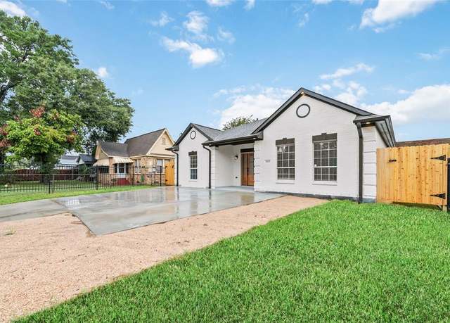 Property at 1003 Kelley St, Houston, TX 77009, 3 beds, 2 baths