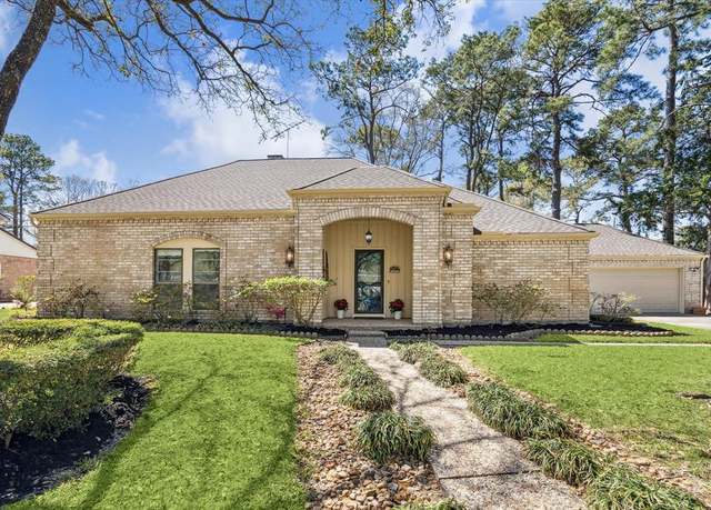 Property at 13227 Holston Hills Dr, Houston, TX 77069, 4 beds, 2.5 baths
