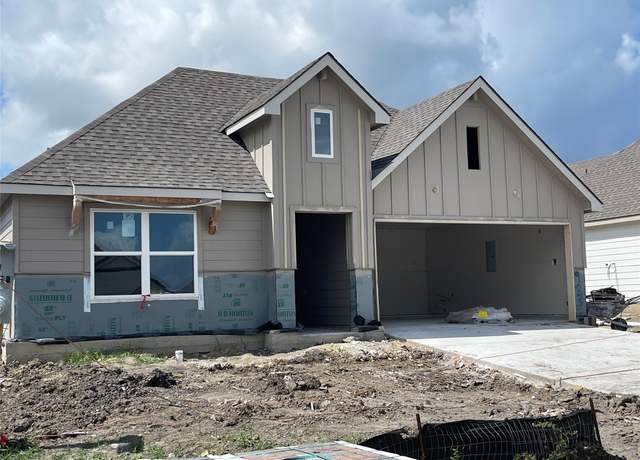 Property at 903 Legrand St, Brenham, TX 77833, 4 beds, 2 baths