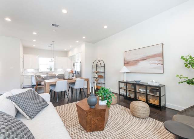 Property at 5438 Wheatley St Unit E, Houston, TX 77091, 3 beds, 3.5 baths