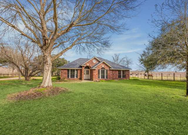 Property at 17330 Penick Rd, Waller, TX 77484, 3 beds, 2 baths