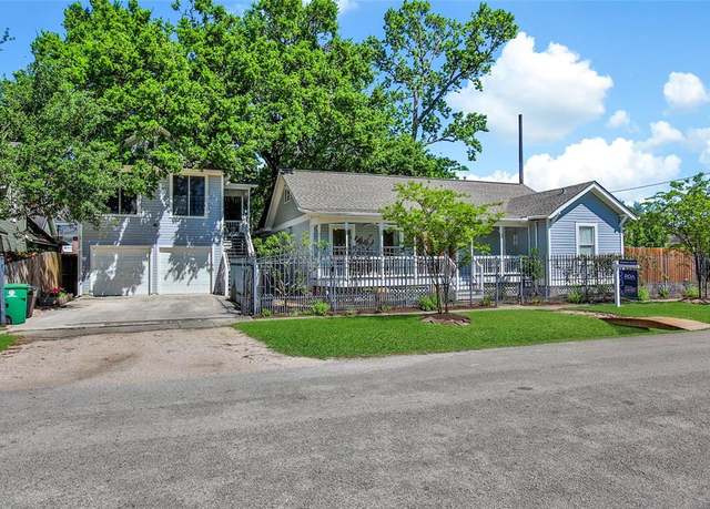 Property at 1504 Columbia St, Houston, TX 77008, 3 beds, 2 baths
