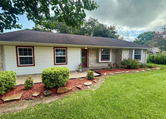 Property at 609 Roene Ln, West Columbia, TX 77486, 3 beds, 2 baths