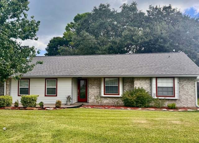 Property at 609 Roene Ln, West Columbia, TX 77486, 3 beds, 2 baths