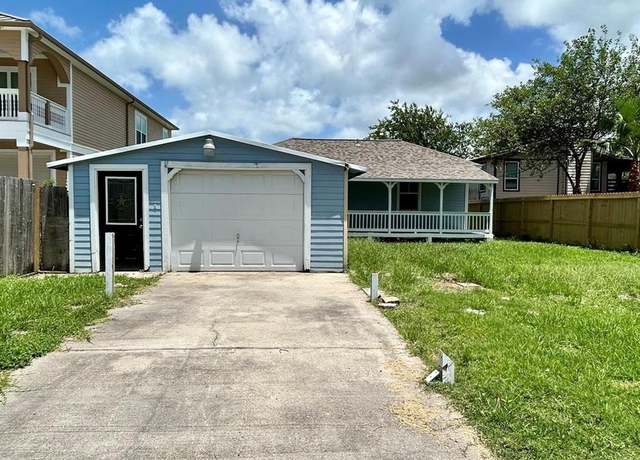 Property at 1133 9th St, Dickinson, TX 77539, 3 beds, 1 bath