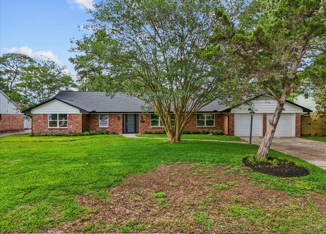 Property at 219 Drift Wood Dr, Taylor Lake Village, TX 77586, 4 beds, 2.5 baths