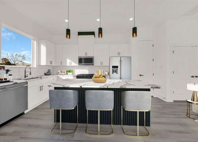 Property at 4406 Bond St, Houston, TX 77026, 3 beds, 2.5 baths