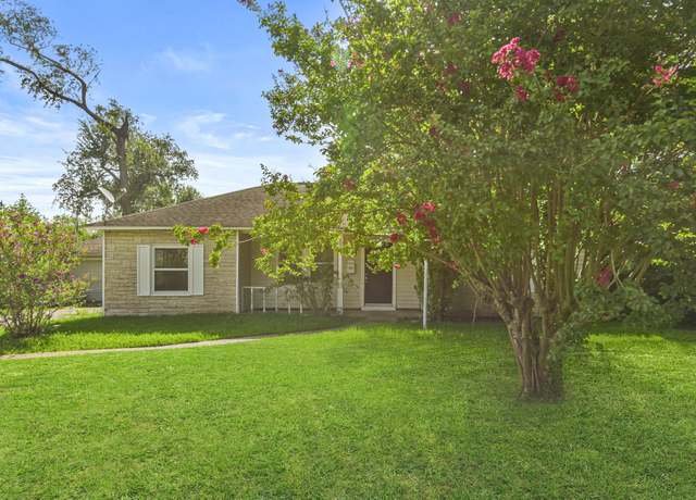 Property at 1033 Cimarron St, Houston, TX 77015, 3 beds, 1 bath