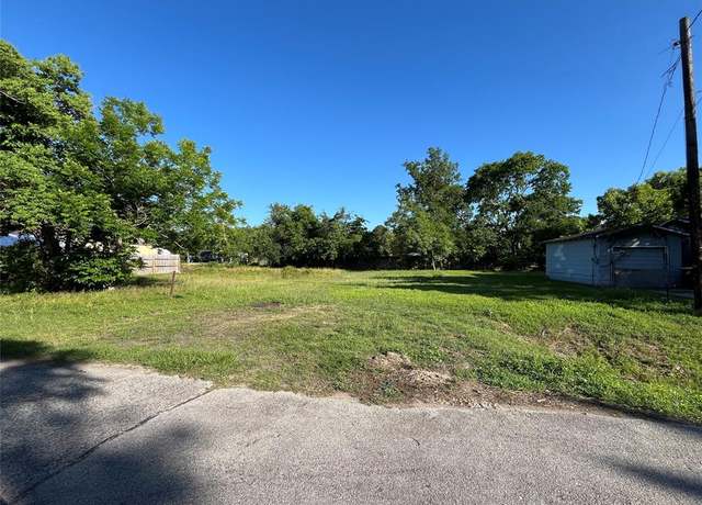 Property at 401 Burnet St, Richmond, TX 77469