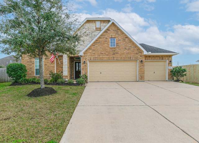 Property at 1972 Jobes Ct, Alvin, TX 77511, 3 beds, 2 baths