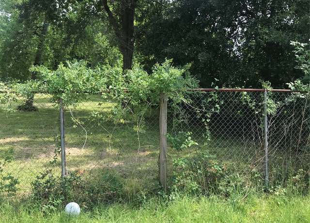 Property at 1202 De Soto St, Houston, TX 77091