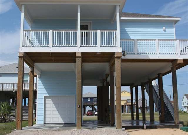 Property at 13214 Buccaneer Pkwy, Freeport, TX 77541, 3 beds, 3 baths