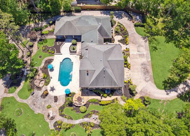 Property at 908 Myrtlewood Dr, Friendswood, TX 77546, 5 beds, 7 baths