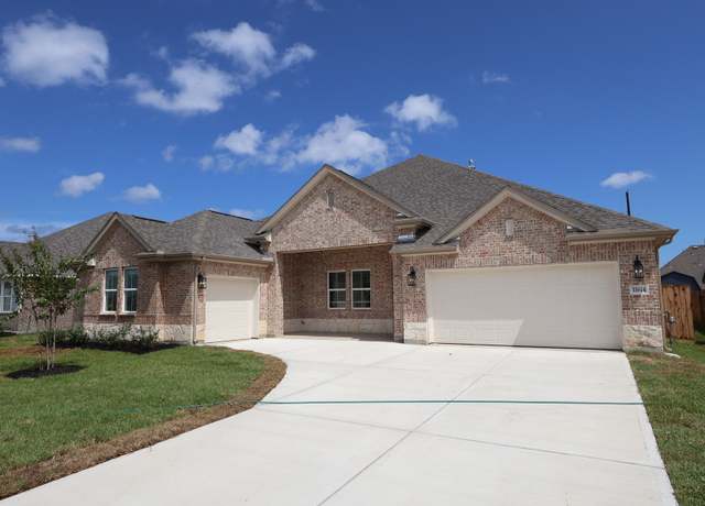 Property at 11614 Old Fashion Cir, Mont Belvieu, TX 77535, 4 beds, 3.5 baths