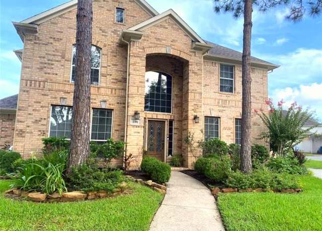 Property at 2381 Seahurst Ct, League City, TX 77573, 4 beds, 3.5 baths