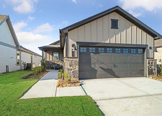 Property at 14431 Garden Grove Ct, Willis, TX 77318, 2 beds, 2 baths