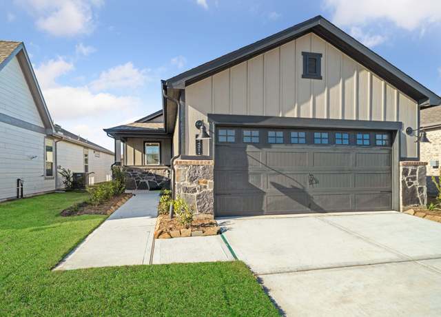 Property at 14431 Garden Grove Ct, Willis, TX 77318, 2 beds, 2 baths
