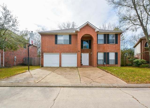 Property at 8360 Golf Green Cir, Houston, TX 77036, 4 beds, 2.5 baths
