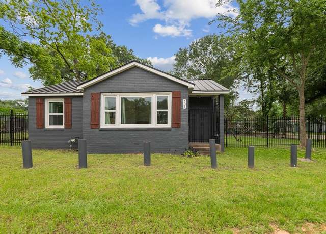 Property at 507 Silverdale Dr, Conroe, TX 77301, 2 beds, 1 bath