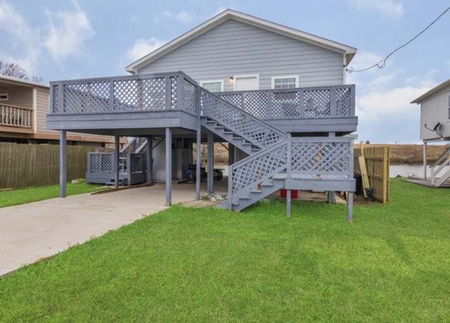 Property at 223 Leeward Way, Freeport, TX 77541, 2 beds, 2 baths