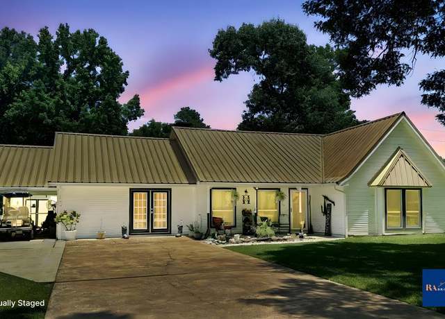 Property at 144 Thornton, Trinity, TX 75862, 3 beds, 2 baths